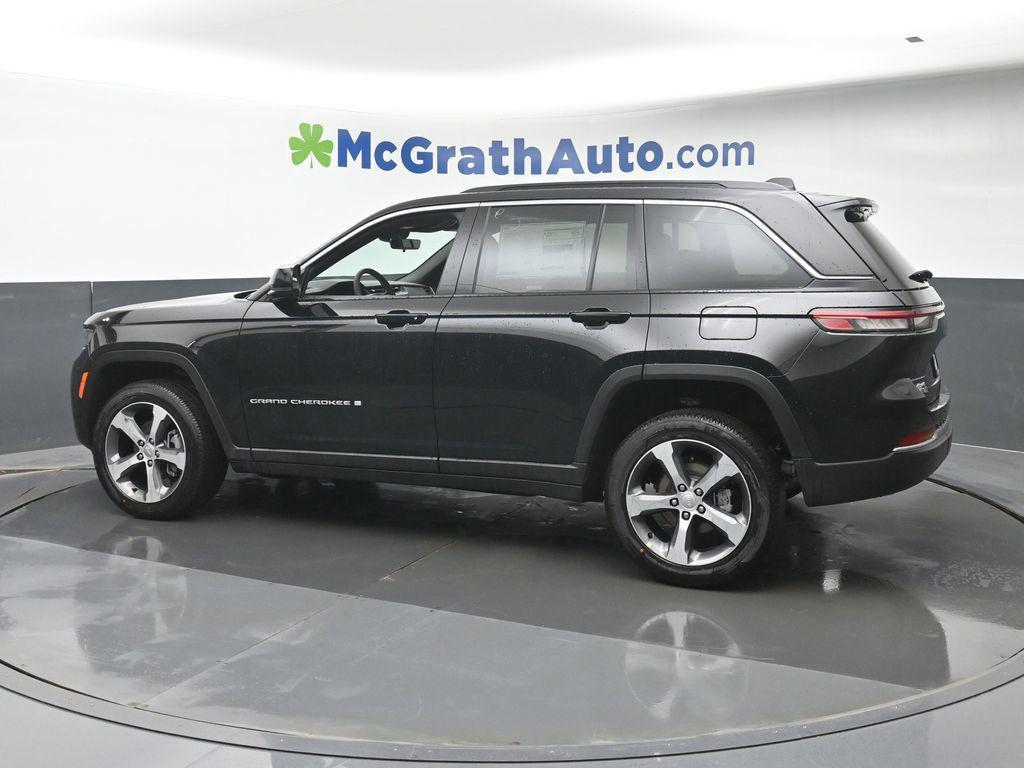 new 2026 Jeep Grand Cherokee car, priced at $46,080