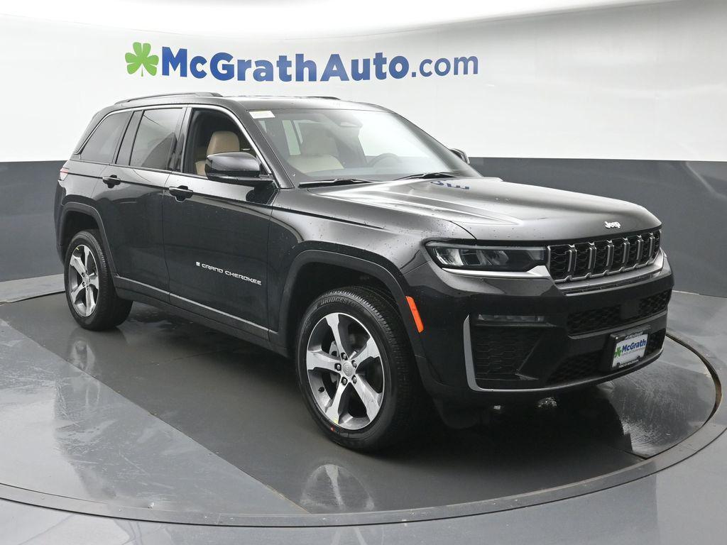 new 2026 Jeep Grand Cherokee car, priced at $46,080