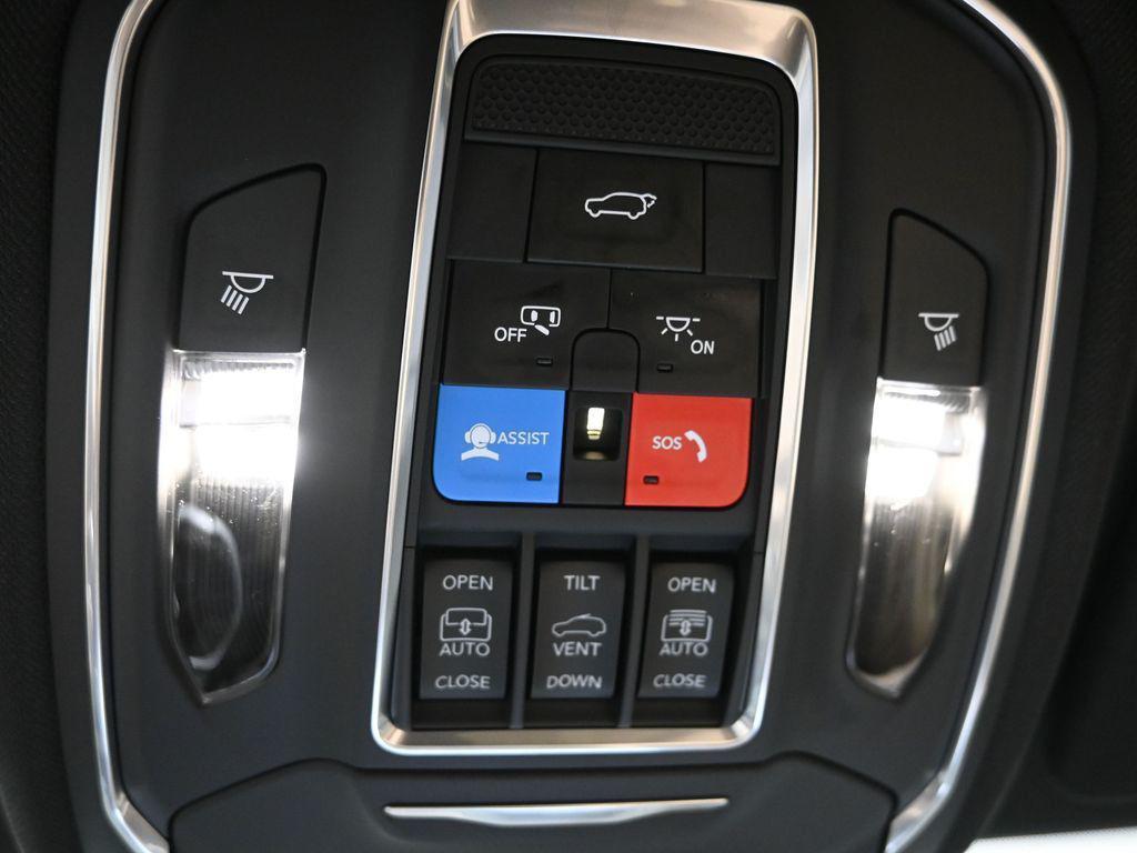 new 2026 Jeep Grand Cherokee car, priced at $46,080