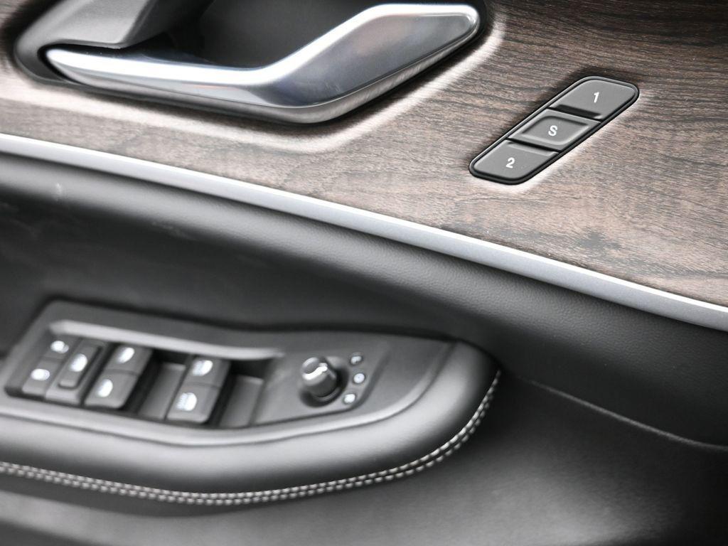 new 2025 Jeep Grand Cherokee car, priced at $47,470