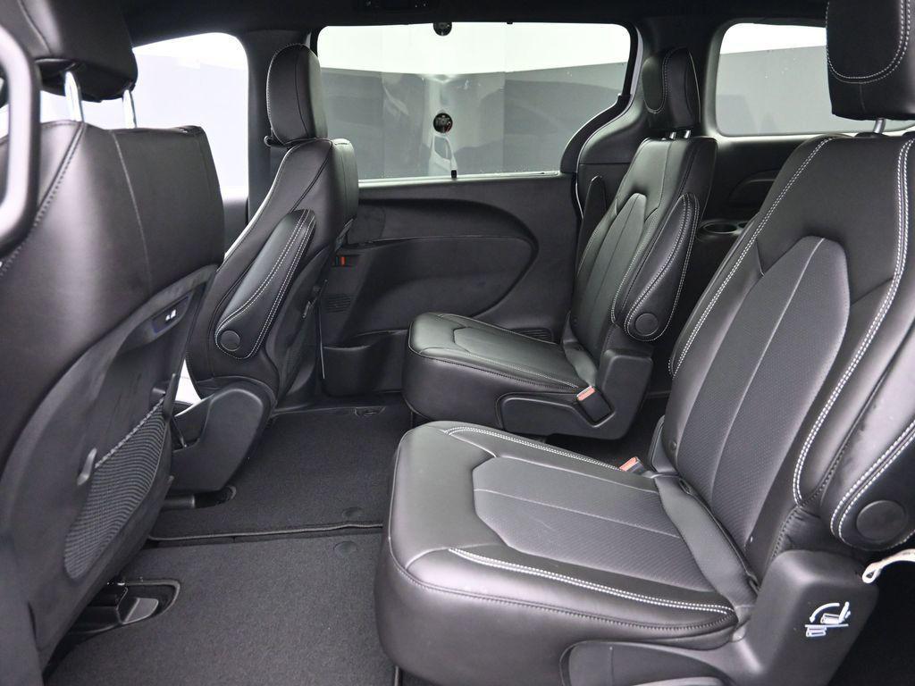 new 2026 Chrysler Pacifica car, priced at $46,280