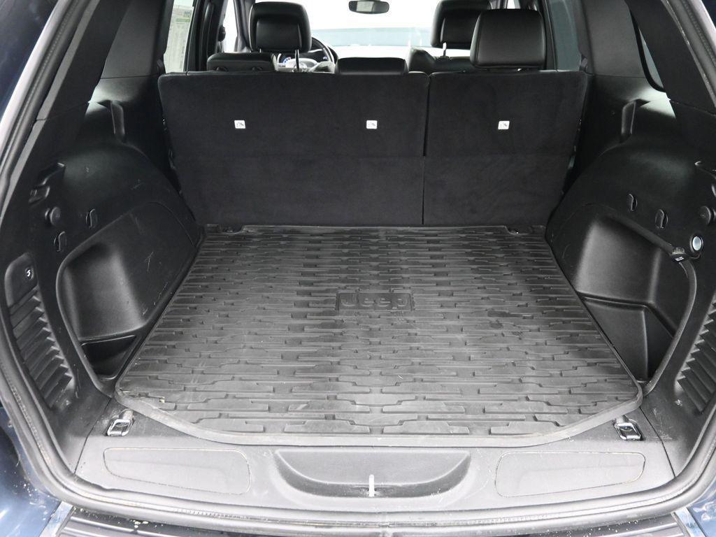 used 2021 Jeep Grand Cherokee car, priced at $28,300