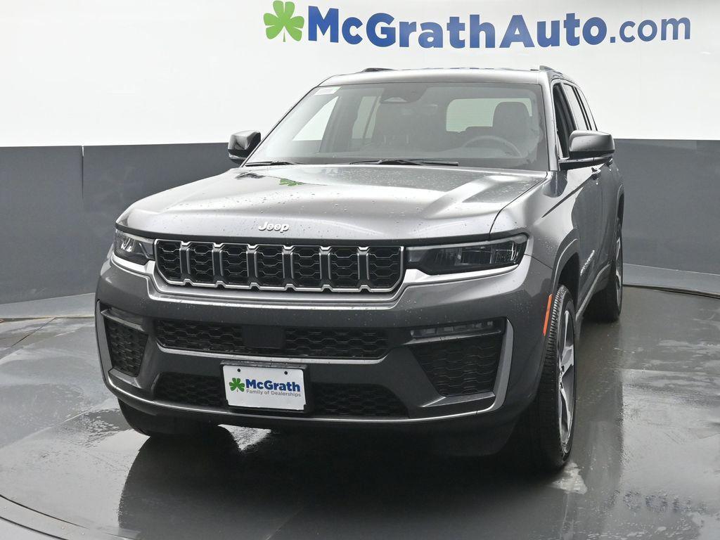 new 2026 Jeep Grand Cherokee car, priced at $44,485