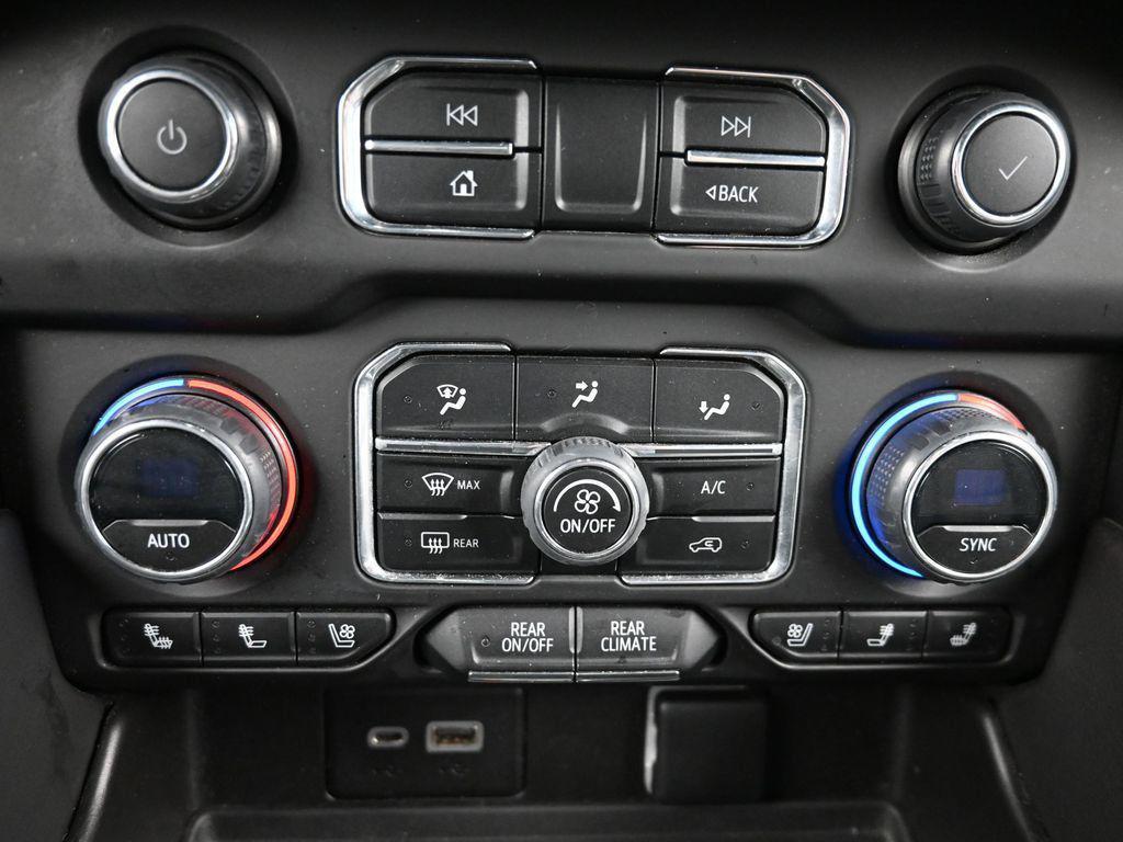 used 2023 Chevrolet Suburban car, priced at $39,400