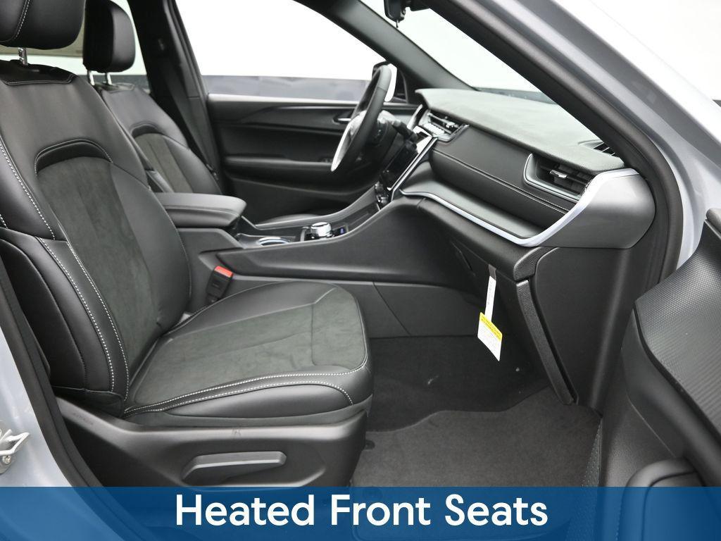 new 2025 Jeep Grand Cherokee L car, priced at $40,600