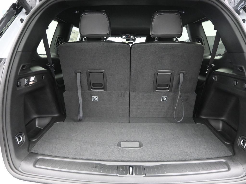 new 2025 Jeep Grand Cherokee L car, priced at $40,600