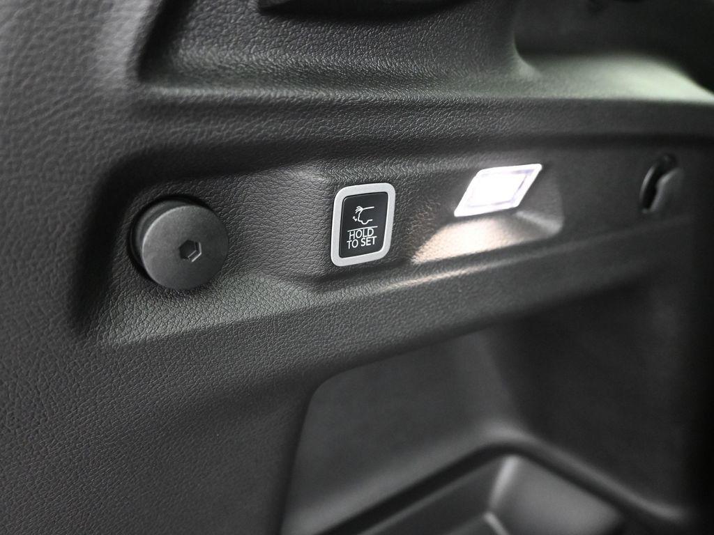 new 2025 Jeep Grand Cherokee L car, priced at $40,600