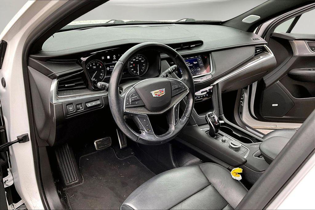 used 2020 Cadillac XT5 car, priced at $23,500