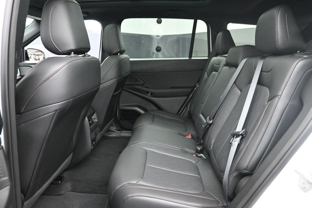 new 2026 Jeep Cherokee car, priced at $45,710