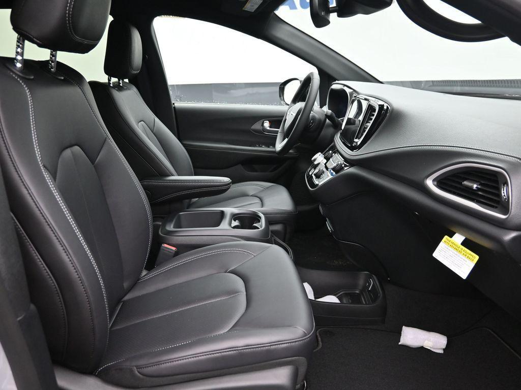new 2026 Chrysler Pacifica car, priced at $46,500