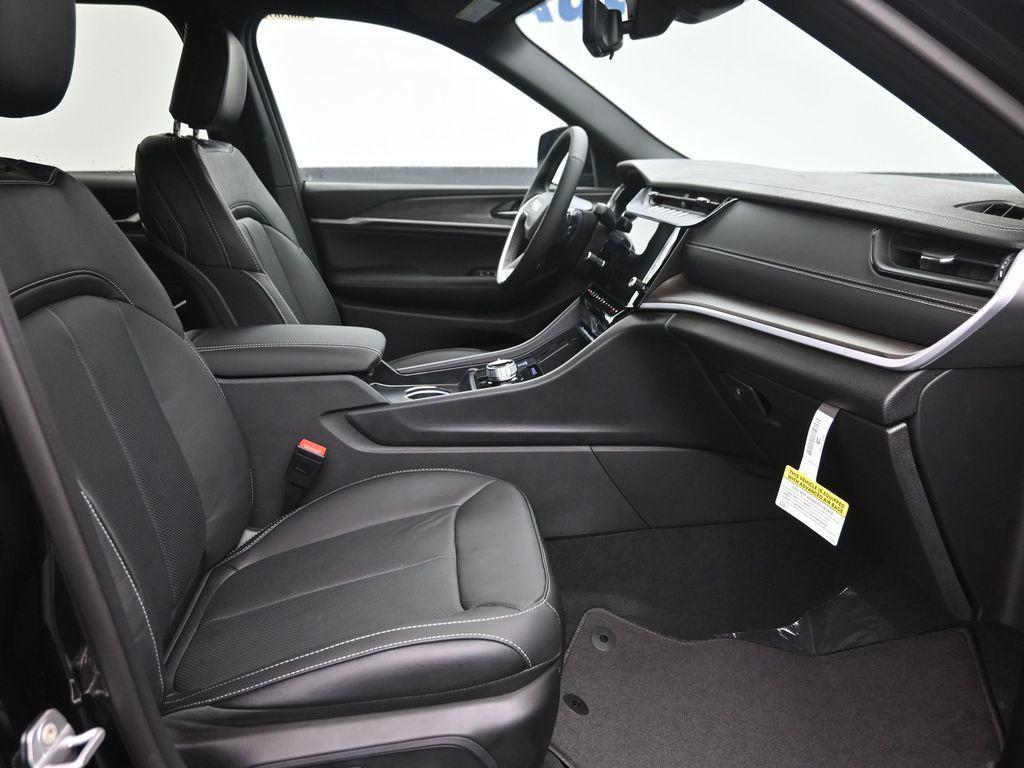 new 2026 Jeep Grand Cherokee L car, priced at $53,500