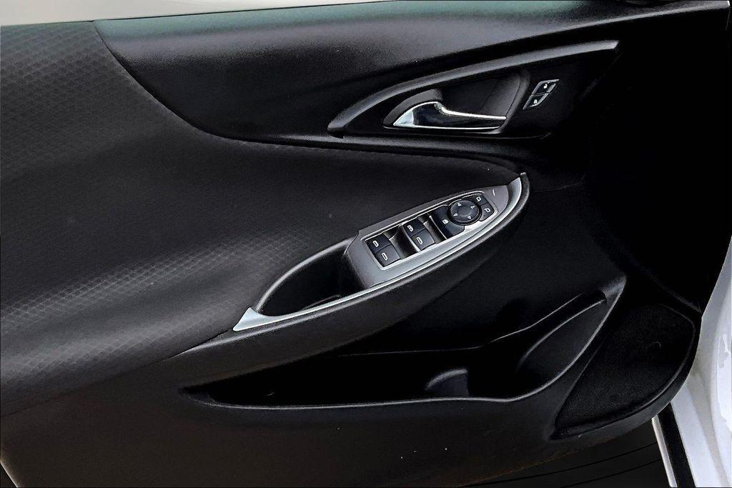 used 2024 Chevrolet Malibu car, priced at $18,998