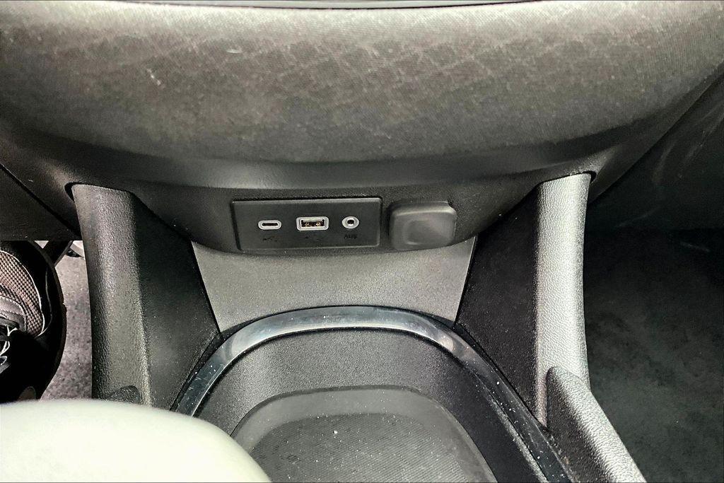 used 2024 Chevrolet Malibu car, priced at $18,998