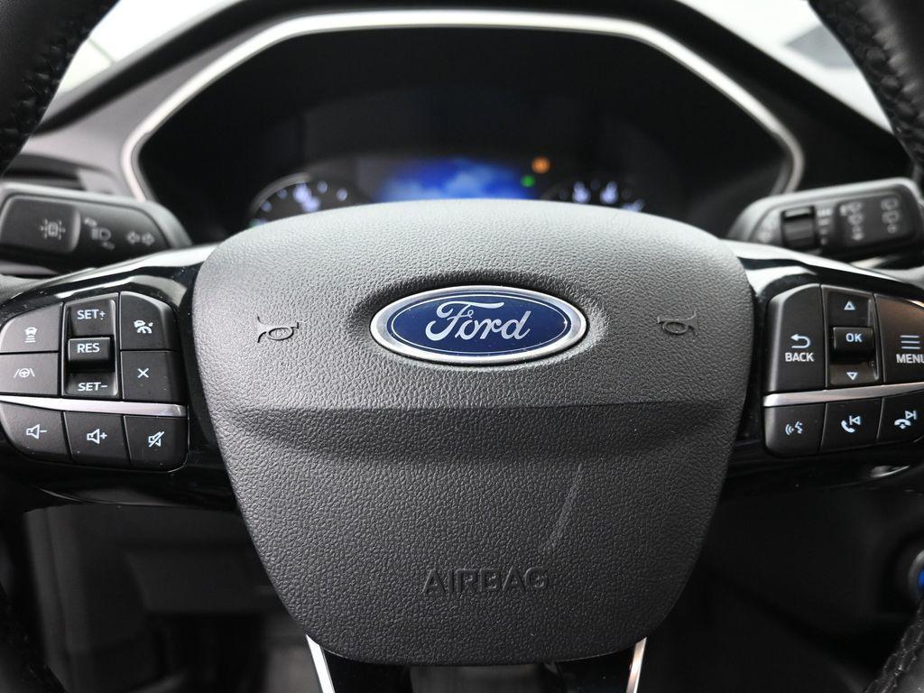 used 2022 Ford Escape car, priced at $20,900