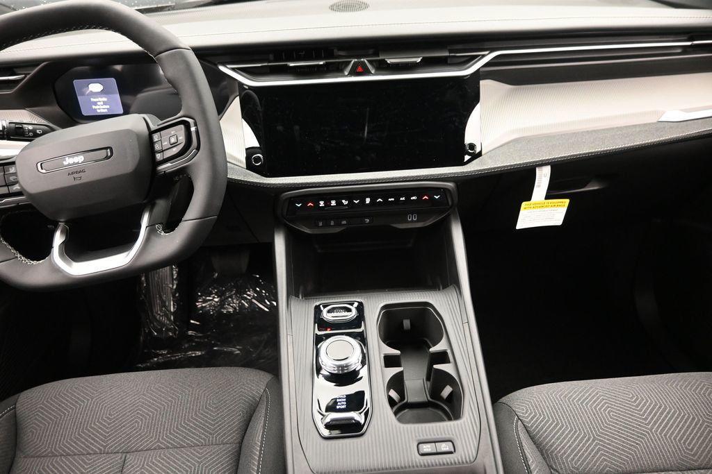 new 2026 Jeep Cherokee car, priced at $40,110