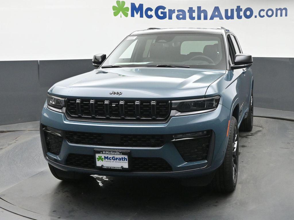 new 2026 Jeep Grand Cherokee car, priced at $64,090