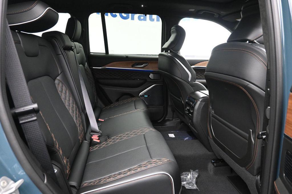 new 2026 Jeep Grand Cherokee car, priced at $64,090
