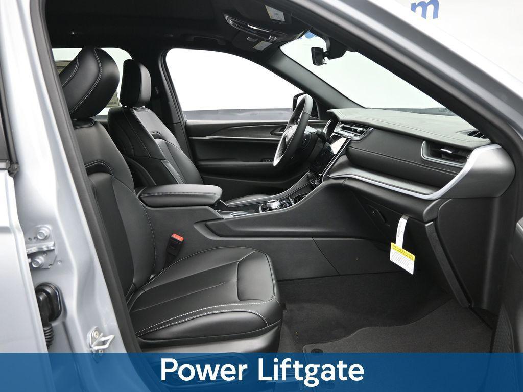 new 2025 Jeep Grand Cherokee L car, priced at $46,400