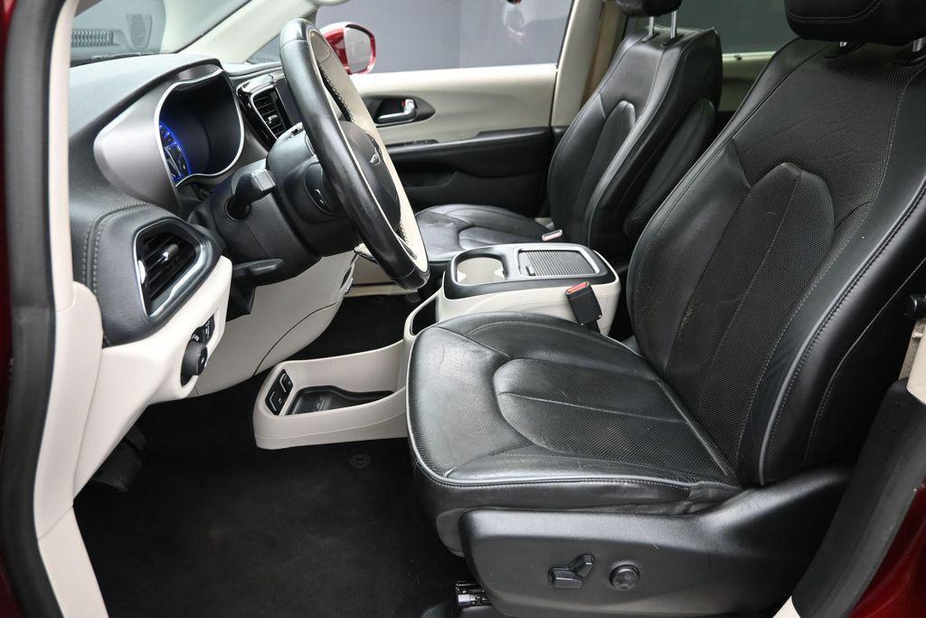 used 2019 Chrysler Pacifica car, priced at $16,650