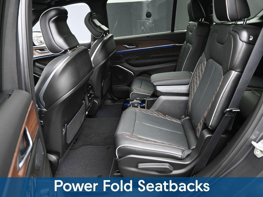 new 2025 Jeep Grand Cherokee L car, priced at $61,500