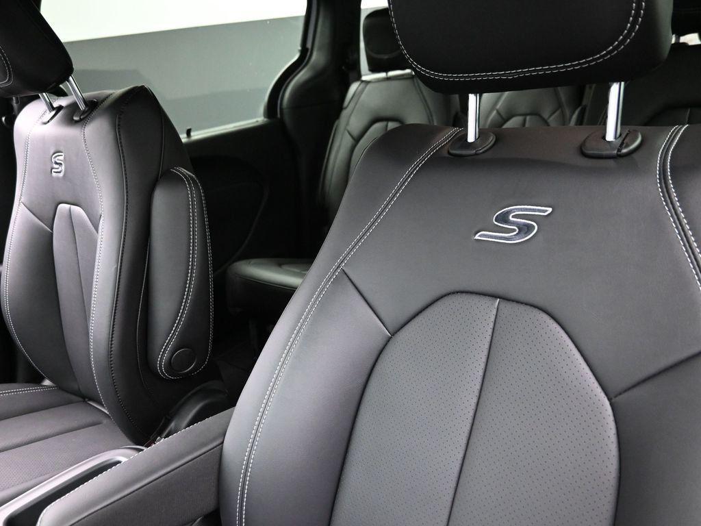 new 2026 Chrysler Pacifica car, priced at $44,300
