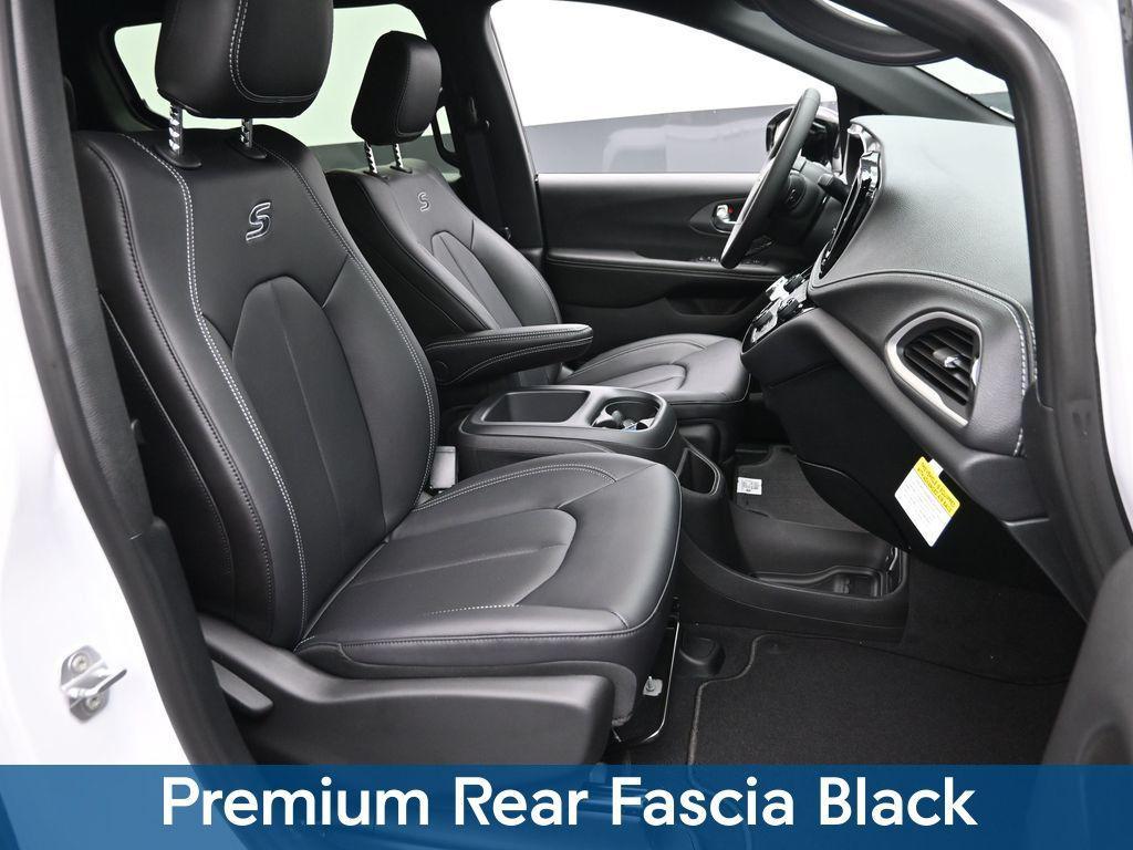 new 2026 Chrysler Pacifica car, priced at $45,500