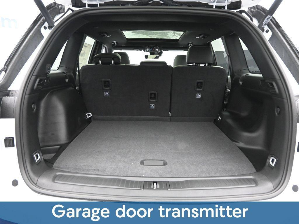 new 2025 Jeep Grand Cherokee car, priced at $50,390