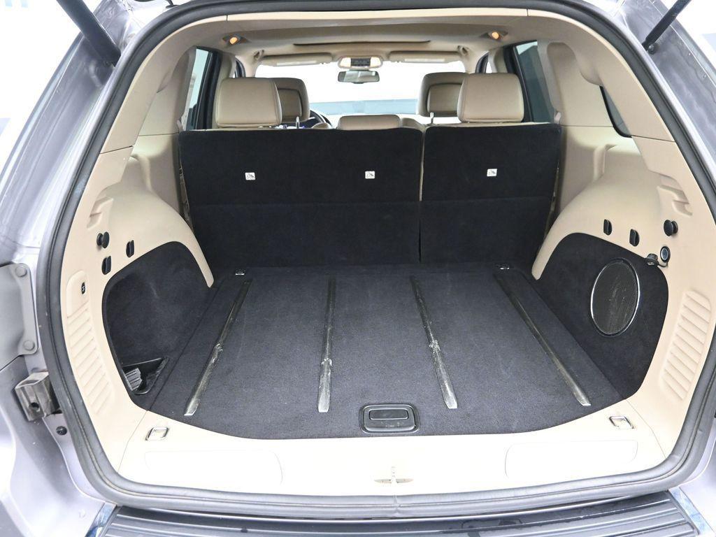 used 2014 Jeep Grand Cherokee car, priced at $11,804