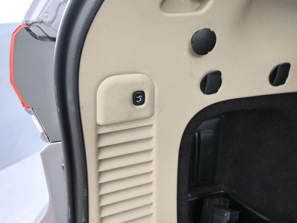 used 2014 Jeep Grand Cherokee car, priced at $11,804