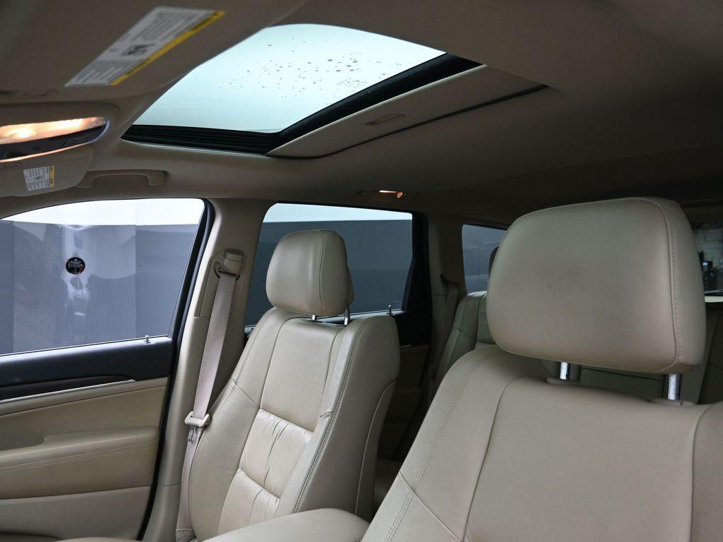 used 2014 Jeep Grand Cherokee car, priced at $11,804