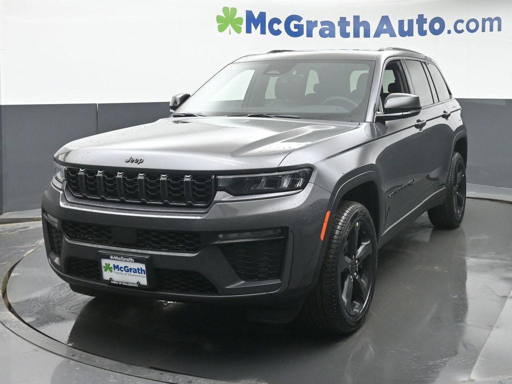 new 2026 Jeep Grand Cherokee car, priced at $47,080