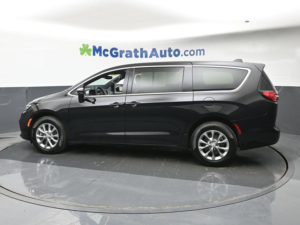 used 2026 Chrysler Pacifica car, priced at $42,800