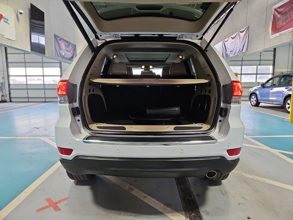 used 2015 Jeep Grand Cherokee car, priced at $14,990