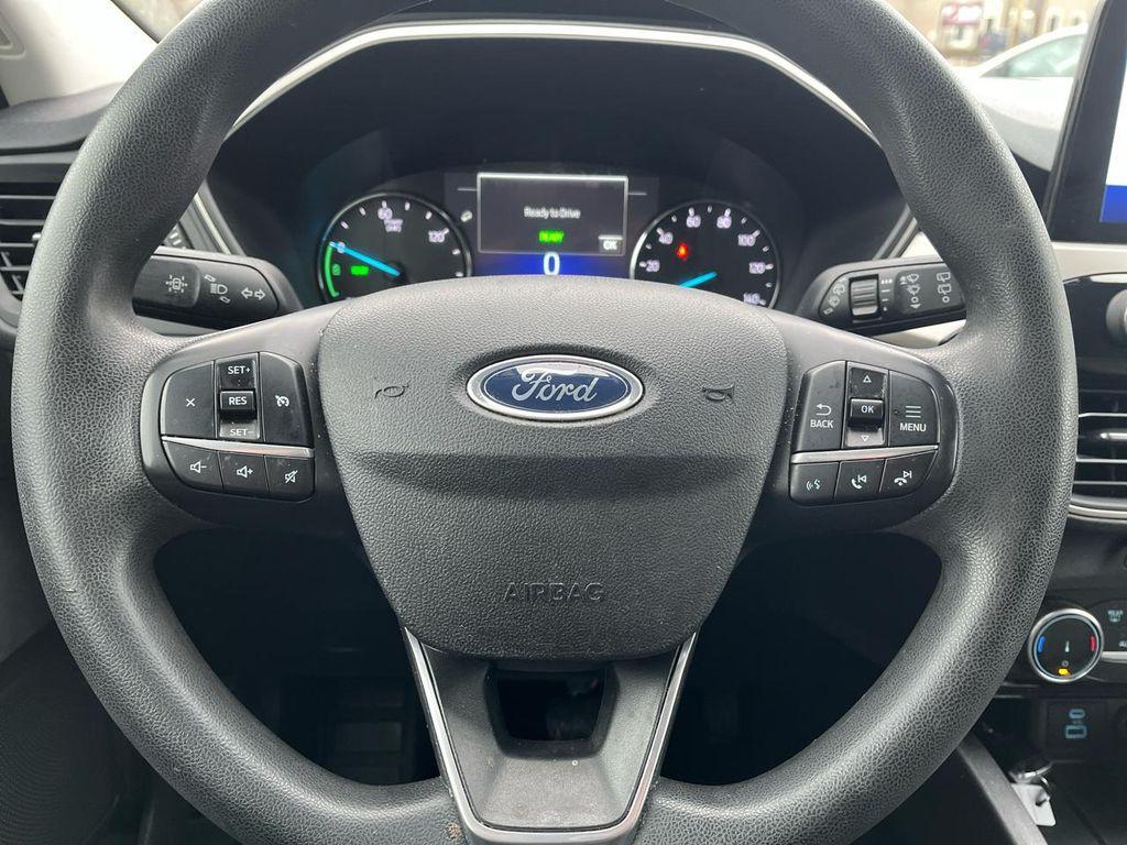 used 2022 Ford Escape car, priced at $7,995