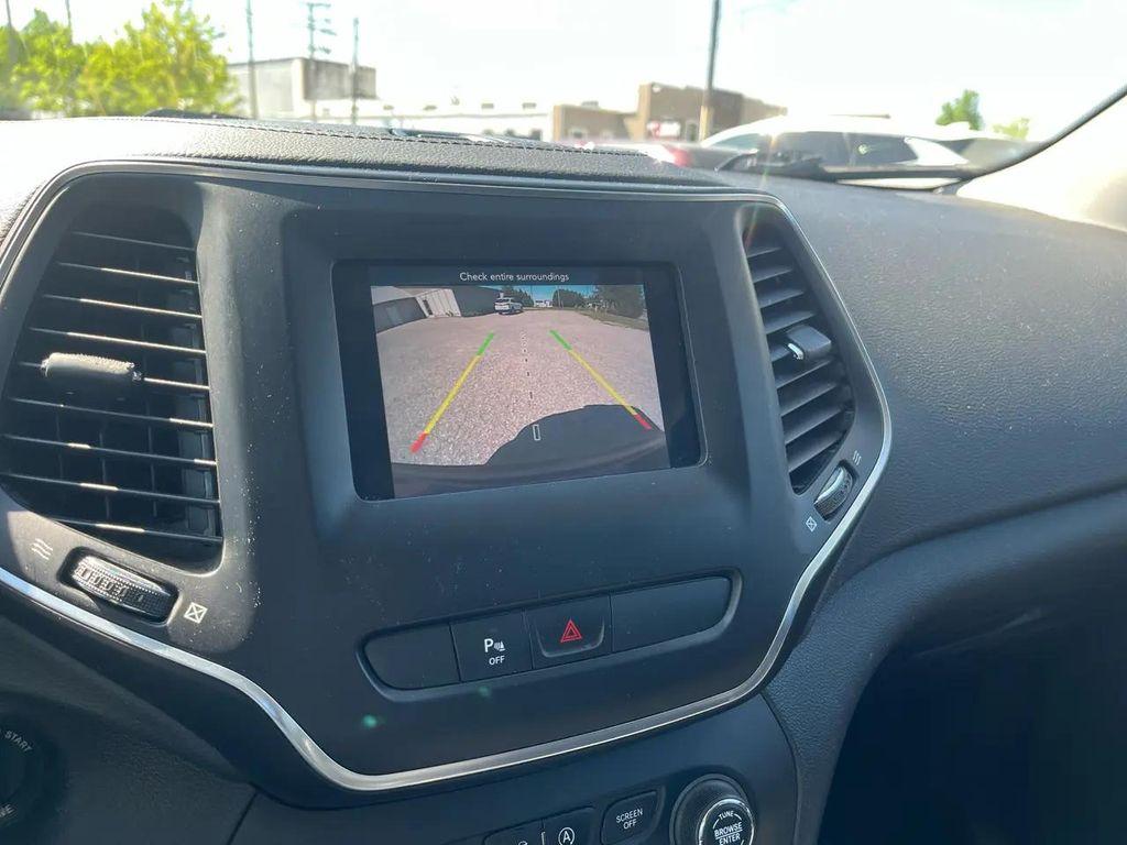 used 2020 Jeep Cherokee car, priced at $9,995
