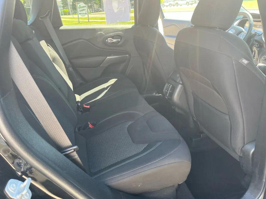 used 2020 Jeep Cherokee car, priced at $9,995