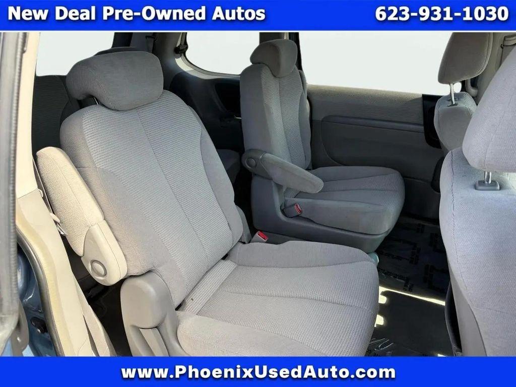 used 2007 Kia Sedona car, priced at $5,988