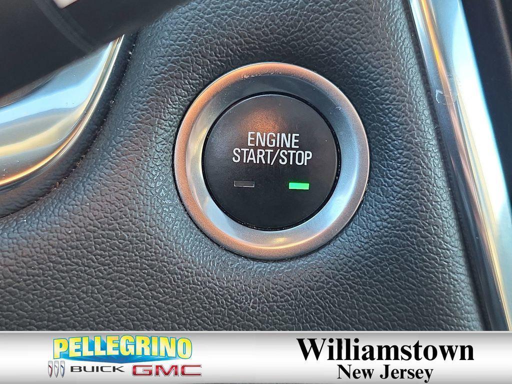 used 2023 Chevrolet Traverse car, priced at $33,855