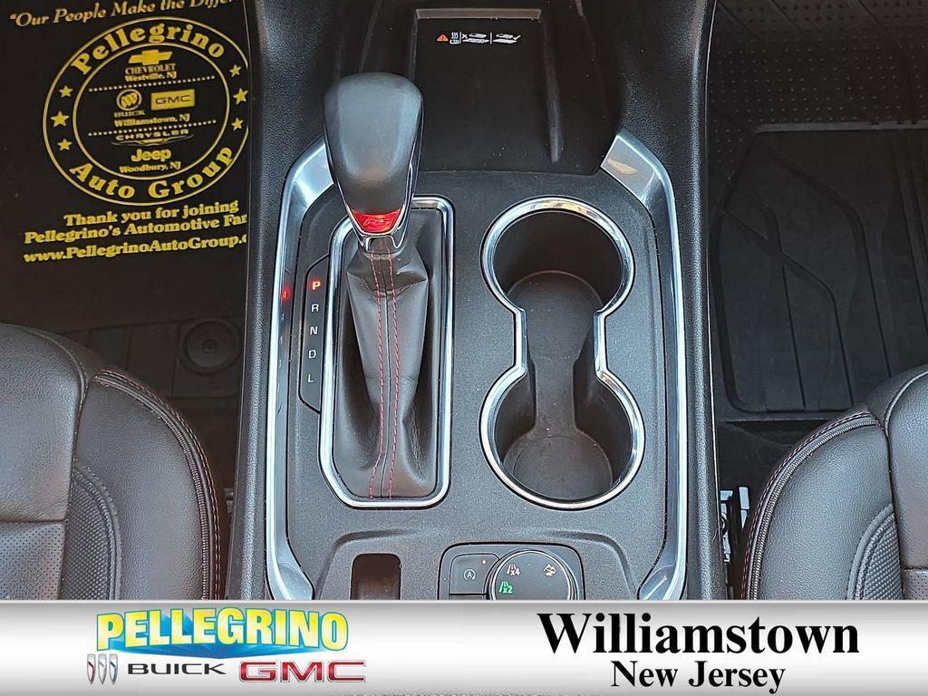 used 2023 Chevrolet Traverse car, priced at $33,855