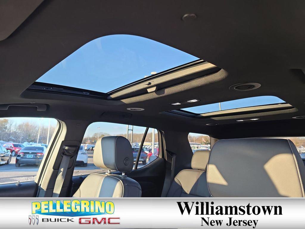 used 2023 Chevrolet Traverse car, priced at $33,855