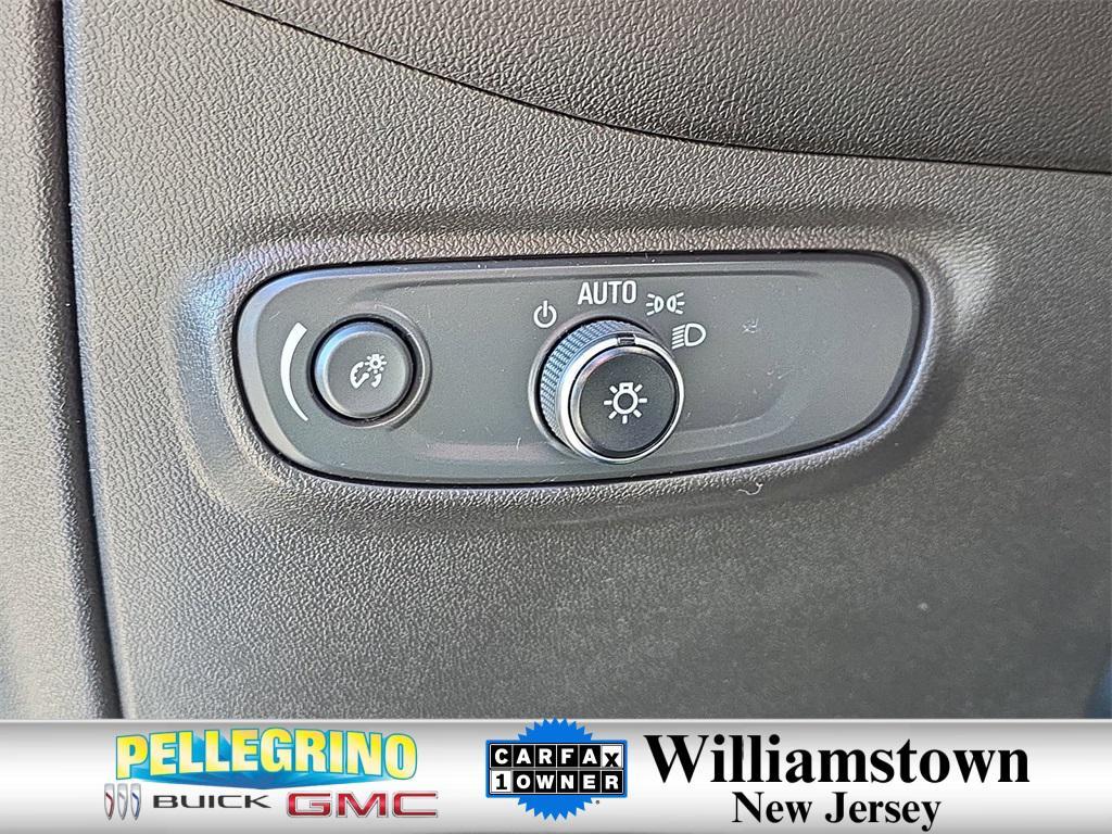 used 2022 Chevrolet Equinox car, priced at $21,255