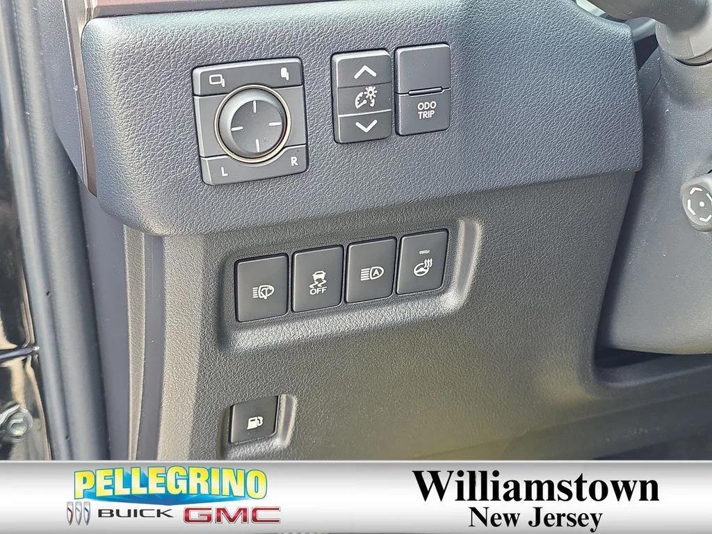 used 2022 Lexus GX 460 car, priced at $42,255