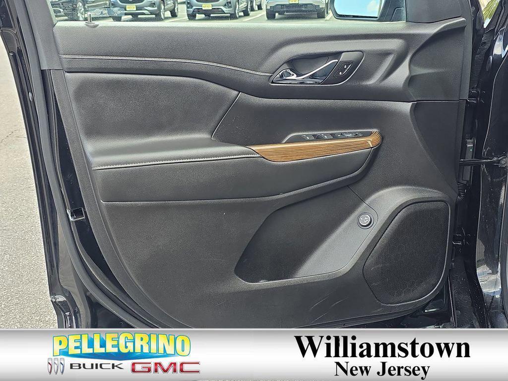used 2023 GMC Acadia car, priced at $28,254