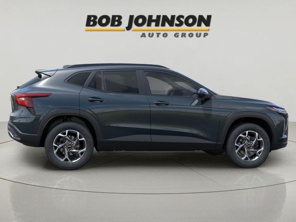 new 2026 Chevrolet Trax car, priced at $25,485
