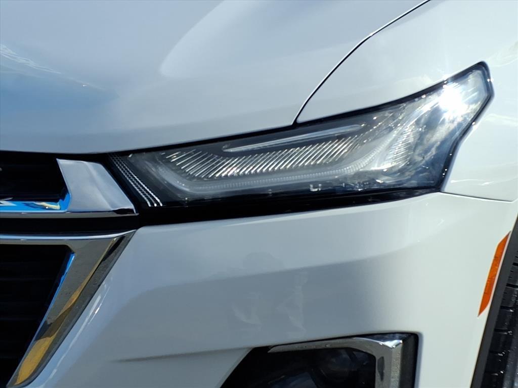 used 2022 Chevrolet Traverse car, priced at $23,456