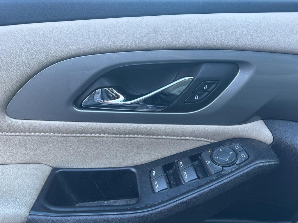 used 2023 Chevrolet Traverse car, priced at $24,051