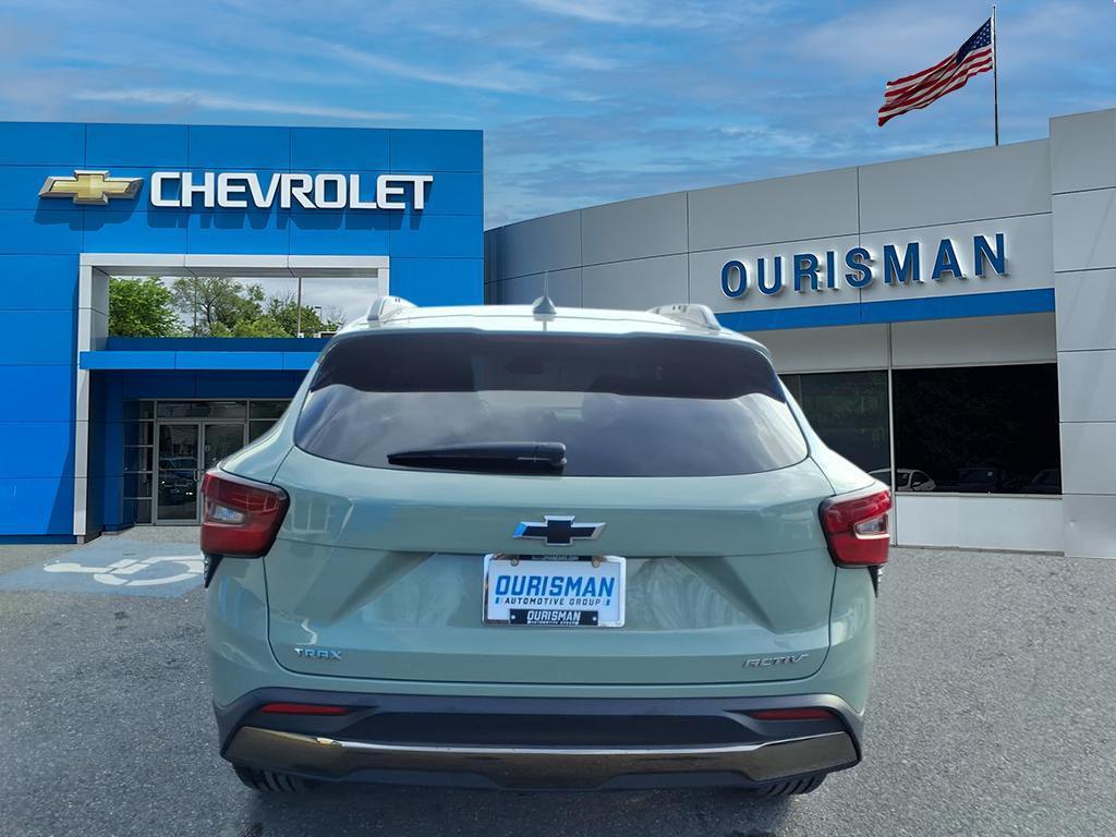used 2024 Chevrolet Trax car, priced at $20,778