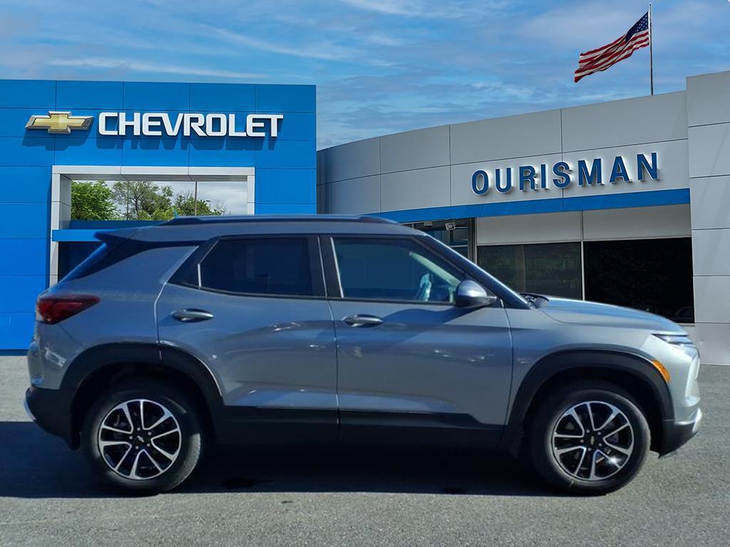 new 2026 Chevrolet TrailBlazer car, priced at $27,595