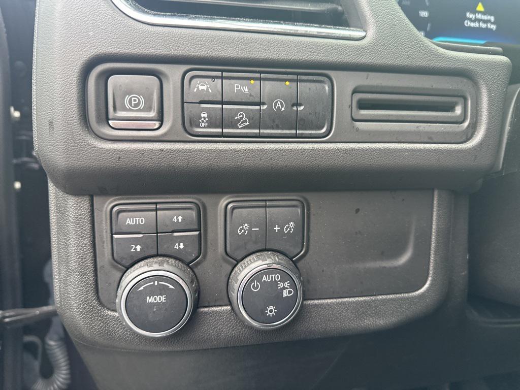 used 2023 Chevrolet Suburban car, priced at $43,725