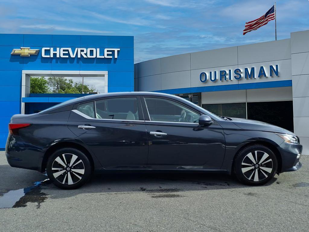 used 2022 Nissan Altima car, priced at $19,243